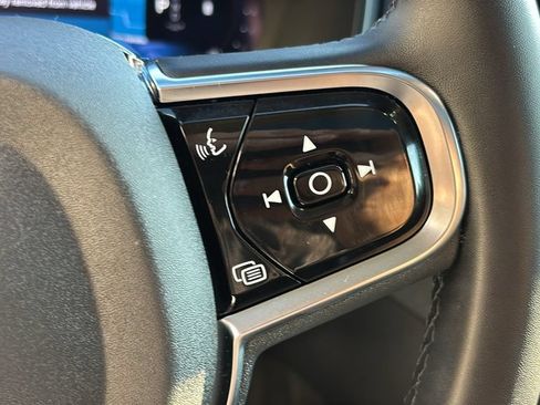 Certified 2024 Volvo XC90 B5 Plus w/ Protection Package AWD/4WD image 17