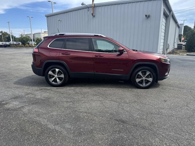 Used 2019 Jeep Cherokee Limited w/ Technology Group AWD/4WD image 4