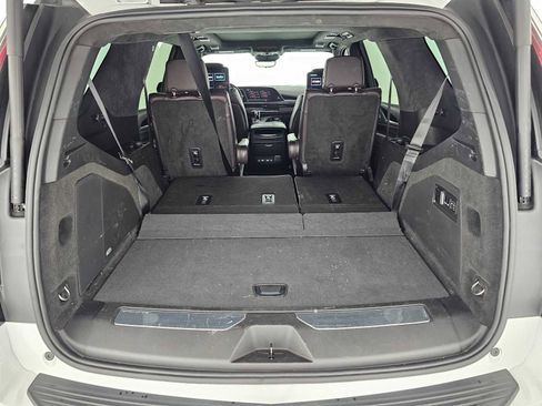 Used 2024 Cadillac Escalade V AWD/4WD image 17