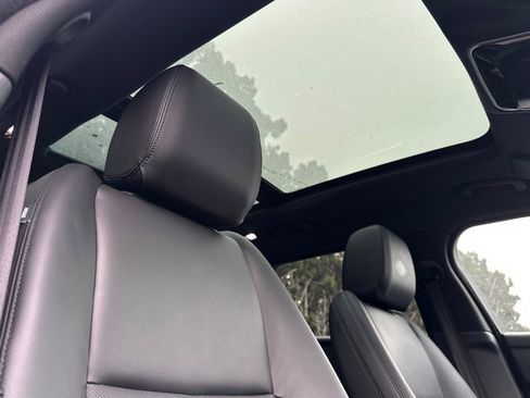 Used 2026 Land Rover Range Rover Velar Dynamic SE image 25