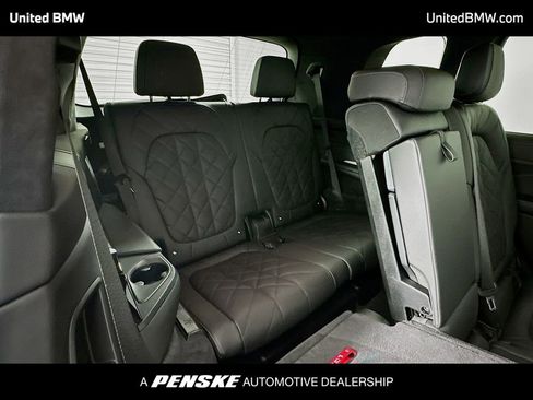 Used 2025 BMW X7 xDrive40i AWD/4WD image 34