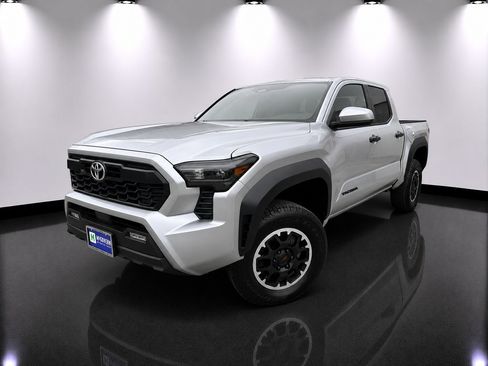 Used 2024 Toyota Tacoma TRD Off-Road AWD/4WD image 1