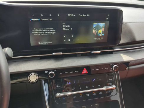 Used 2023 Kia Carnival SX FWD image 19