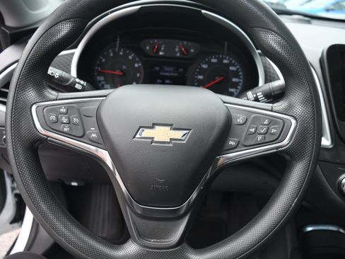 Used 2024 Chevrolet Malibu LT FWD image 10