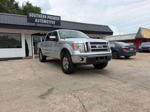 Used 2011 Ford F150 Lariat w/ Lariat Plus Pkg RWD image 3