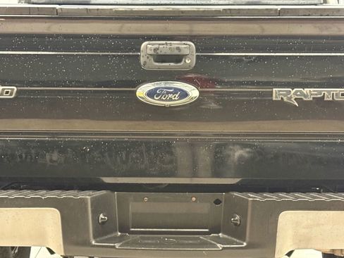Used 2010 Ford F150 Raptor image 11