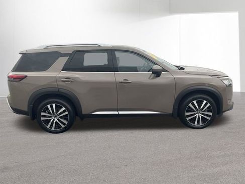 Certified 2023 Nissan Pathfinder Platinum w/ Lighting Package (N92) AWD/4WD image 36