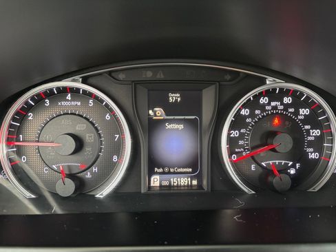 Used 2016 Toyota Camry SE w/ Moonroof Package FWD image 11