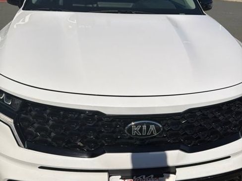 Used 2021 Kia Sorento S w/ Panoramic Sunroof Package FWD image 3