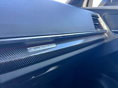 Used 2024 Audi SQ5 Prestige image 13