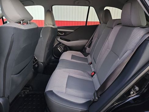 Used 2025 Subaru Outback Premium AWD/4WD image 37