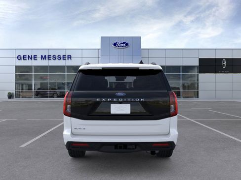 New 2025 Ford Expedition Active image 27