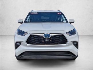 Used 2023 Toyota Highlander XLE video 2