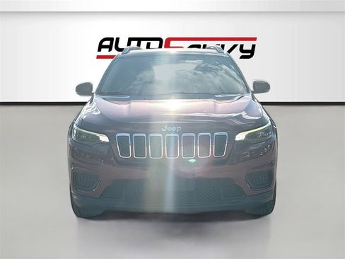 Used 2021 Jeep Cherokee Latitude w/ Mopar Interior Package image 2
