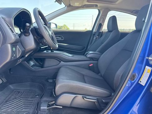 Used 2019 Honda HR-V EX image 6