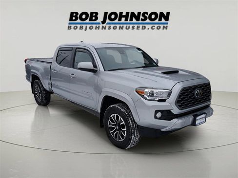 Used 2022 Toyota Tacoma TRD Sport image 1