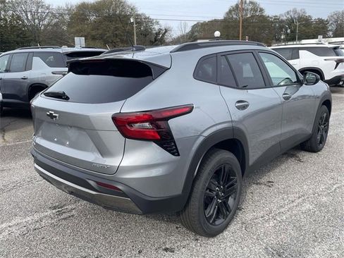 New 2026 Chevrolet Trax ACTIV image 3