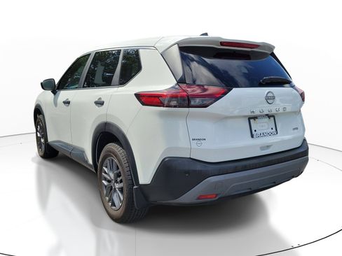 Used 2023 Nissan Rogue S AWD/4WD image 7