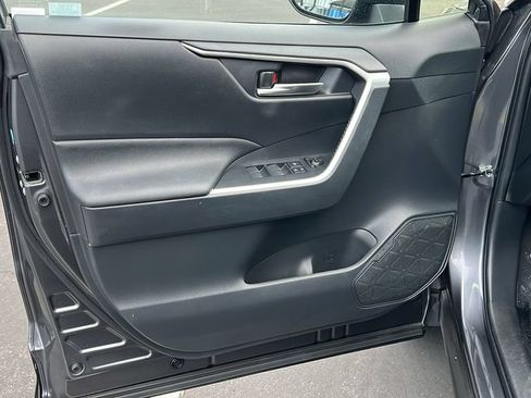 Used 2024 Toyota RAV4 SE w/ Weather & Moonroof Package AWD/4WD image 13