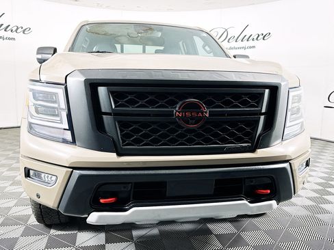 Used 2024 Nissan Titan PRO-4X w/ Pro-4x Convenience Package image 26
