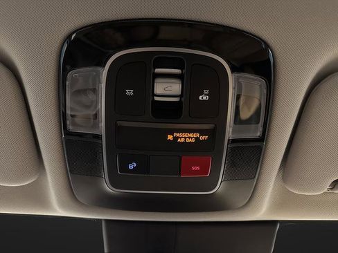 Used 2025 Hyundai Sonata Limited image 26