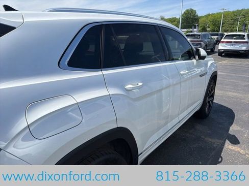 Used 2024 Volkswagen Atlas Cross Sport SEL Premium R-Line AWD/4WD image 7