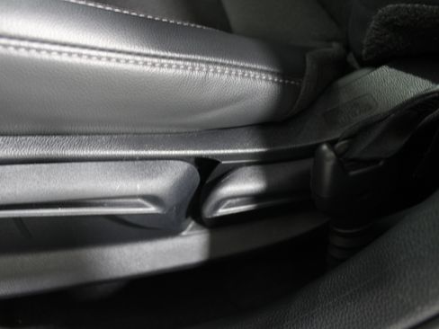 Used 2023 Honda Civic Sport image 4