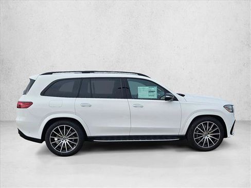New 2026 Mercedes-Benz GLS 450 4MATIC image 4