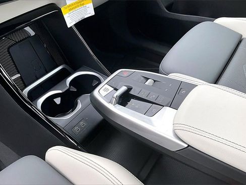 New 2026 BMW X1 xDrive28i image 8