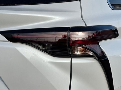 New 2026 Toyota Sienna XLE image 11