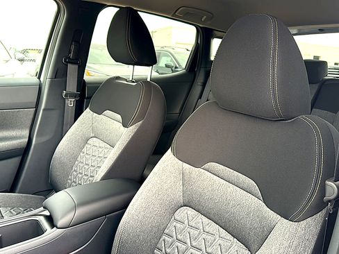 New 2026 Nissan Kicks SV w/ Charging Package FWD image 11