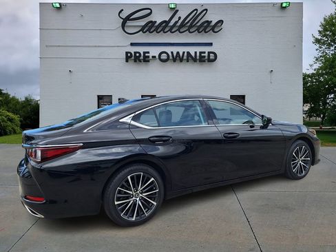 Used 2024 Lexus ES 350 w/ Premium Package FWD image 3