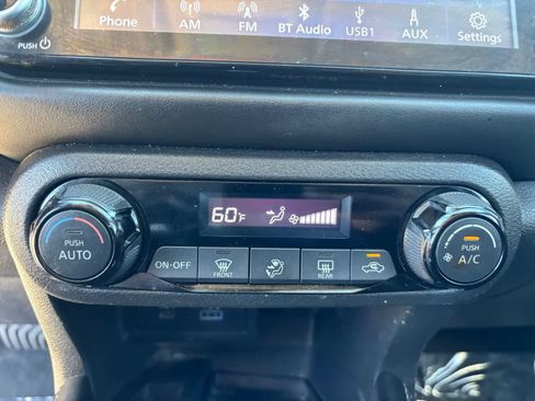 Certified 2022 Nissan Kicks SR image 16