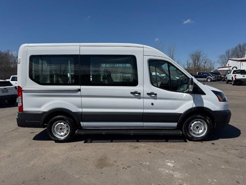 Used 2019 Ford Transit 150 XL RWD image 6