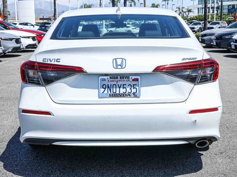 Certified 2024 Honda Civic Sport image 6