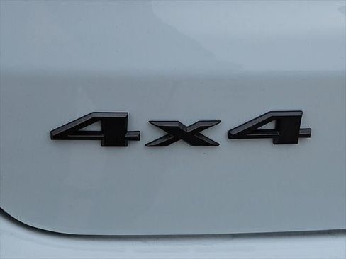 New 2026 Jeep Compass Latitude image 45