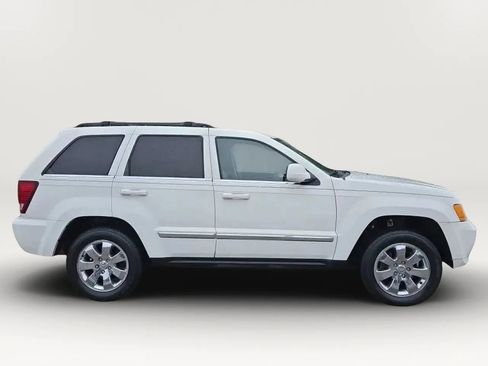 Used 2008 Jeep Grand Cherokee Limited w/ Trailer Tow Group IV RWD image 9