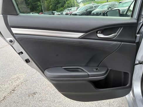 Used 2020 Honda Civic Touring image 21