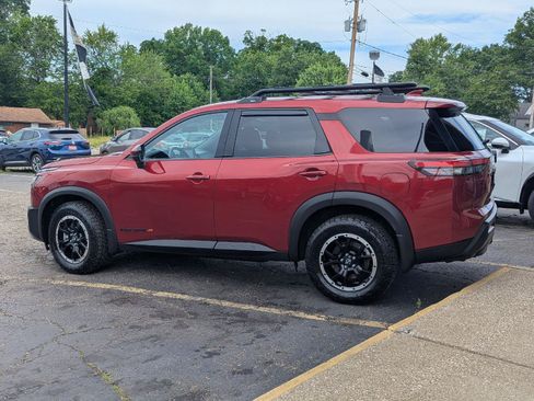 Used 2024 Nissan Pathfinder Rock Creek AWD/4WD image 5