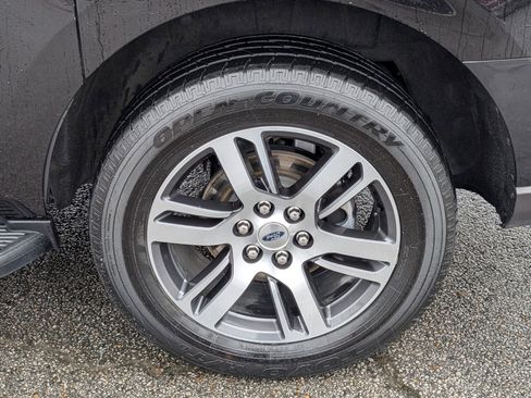 Used 2024 Ford Expedition Max Limited image 13