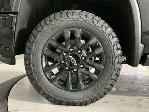 New 2026 Chevrolet Silverado 2500 High Country w/ Midnight Edition AWD/4WD image 13