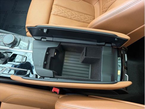 Used 2023 BMW 530e w/ Premium Package image 15