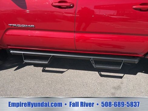 Used 2016 Toyota Tacoma SR5 w/ SR5 Appearance Package (SN) AWD/4WD image 16