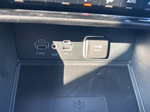 New 2025 Jeep Grand Cherokee L Limited w/ Luxury Tech Group II image 30