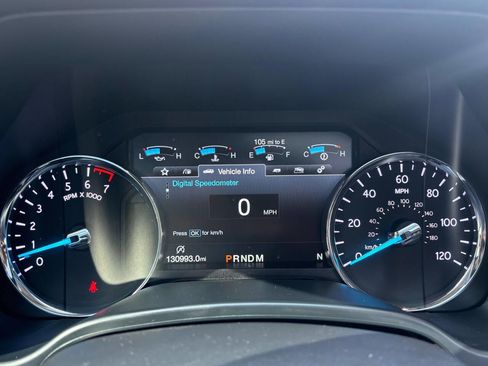 Used 2018 Ford Expedition Platinum image 28