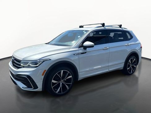 Used 2023 Volkswagen Tiguan SEL R-Line AWD/4WD image 7