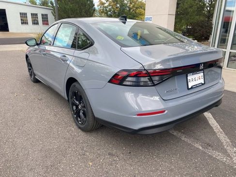 New 2025 Honda Accord SE image 9