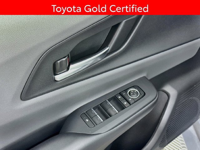 Certified 2025 Toyota Prius XLE AWD/4WD image 19