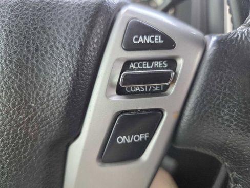 Used 2019 Nissan Titan SL w/ Midnight Edition image 24