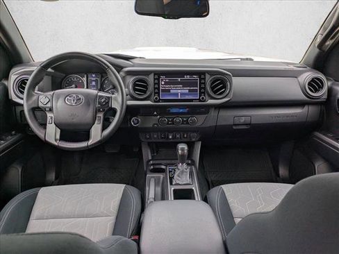 Used 2021 Toyota Tacoma TRD Sport w/ Technology Package RWD image 17